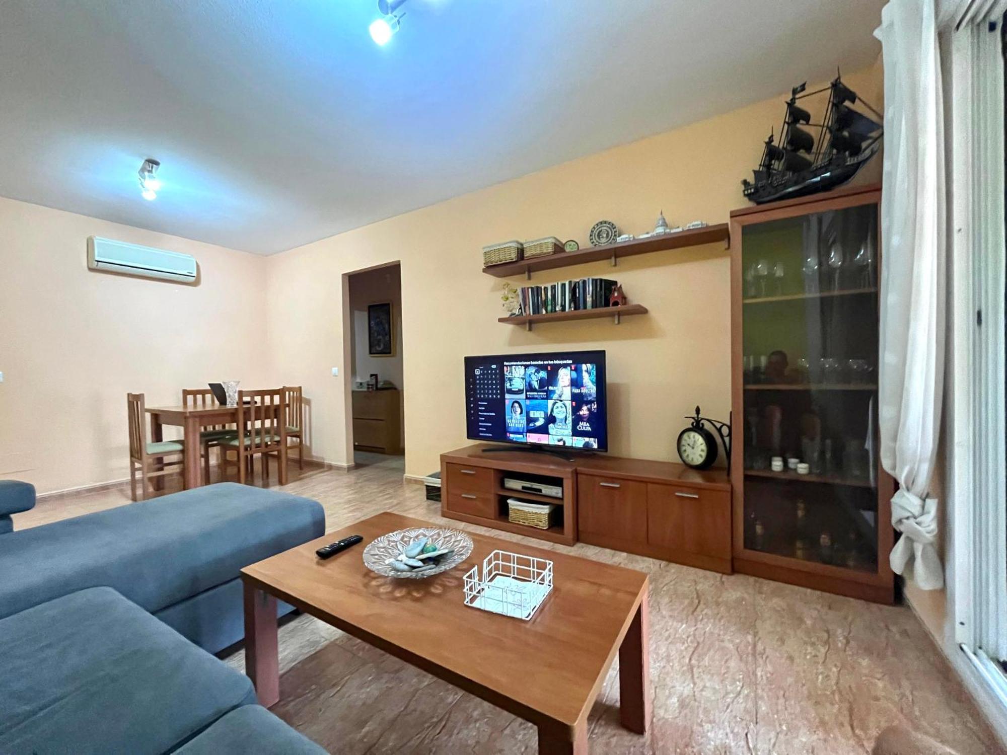 Amplio De 3 Con Piscina, Pista De Padel, Futbol Y Garaje Cubierto 2 Coches En Altas Entinas Apartment Almerimar