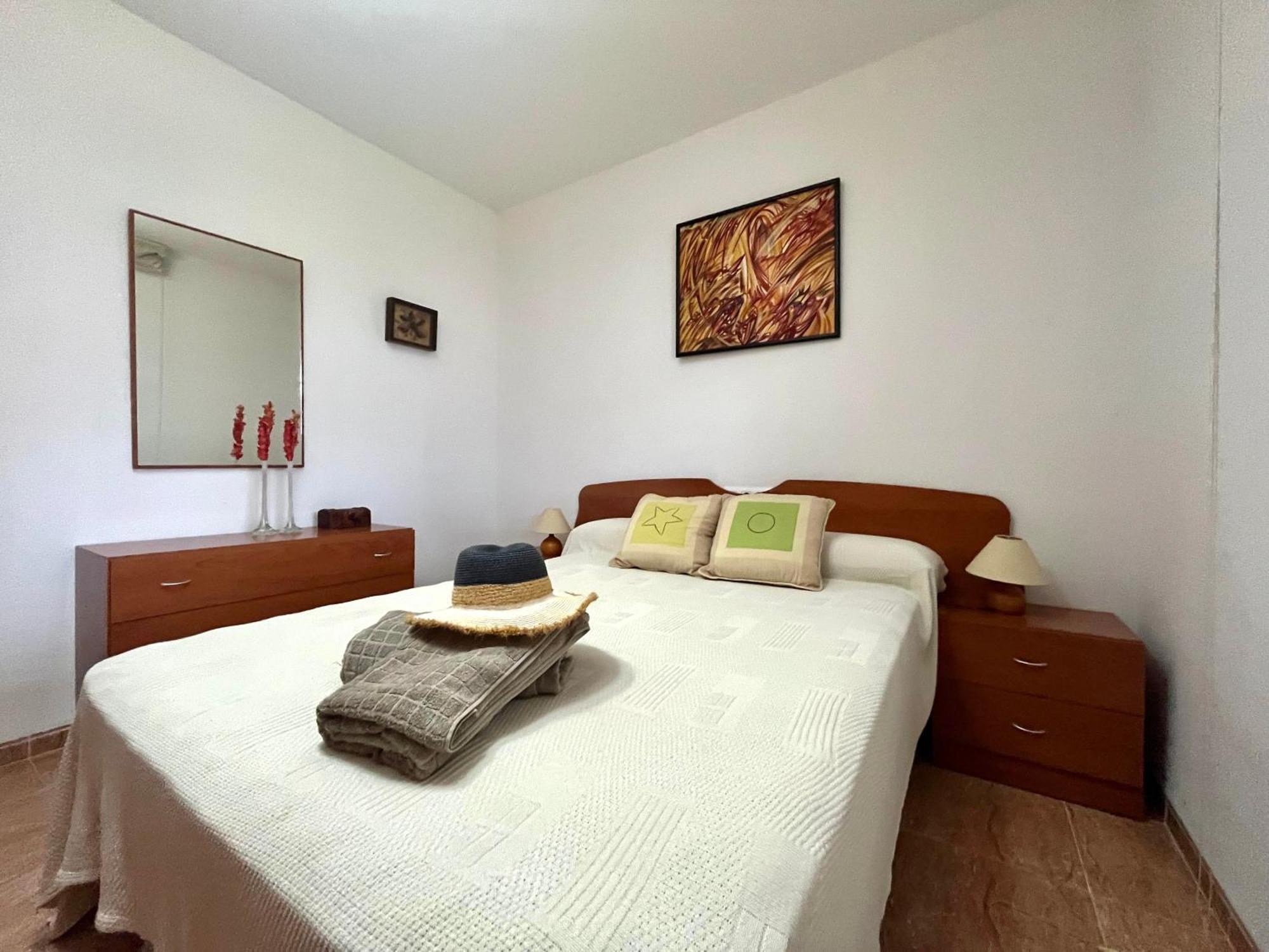 Amplio De 3 Con Piscina, Pista De Padel, Futbol Y Garaje Cubierto 2 Coches En Altas Entinas Apartment Almerimar